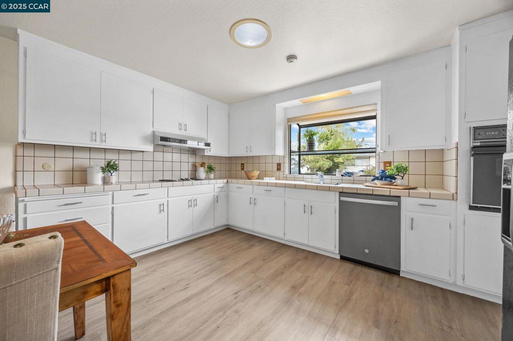 MAY VALLEY - Residential