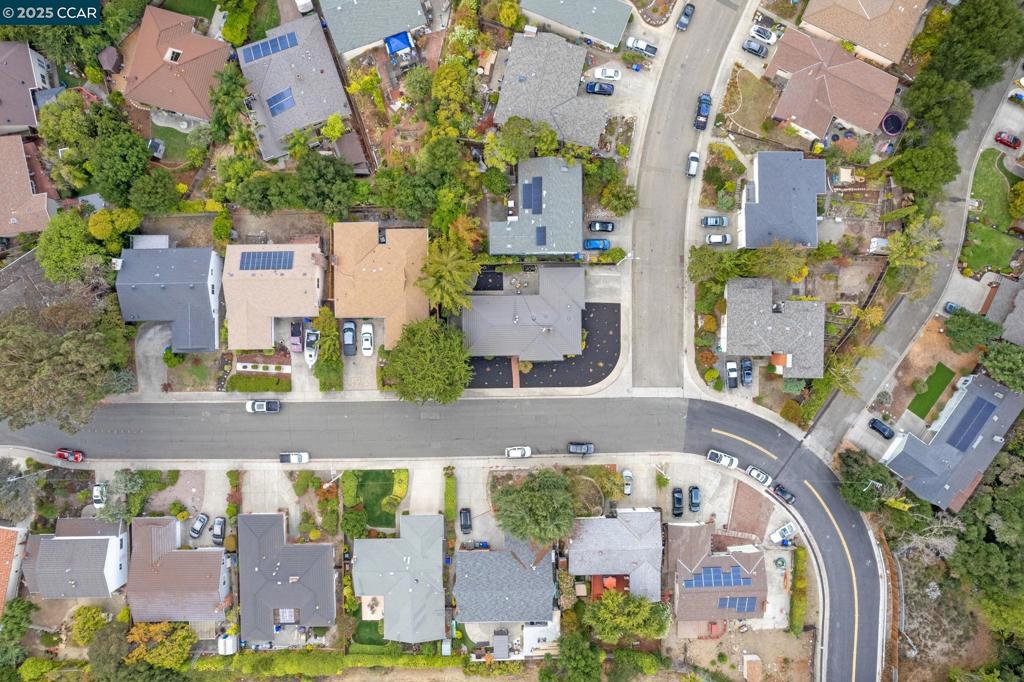 MAY VALLEY - Residential