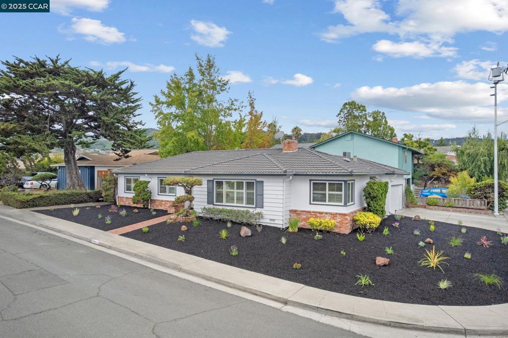 MAY VALLEY - Residential