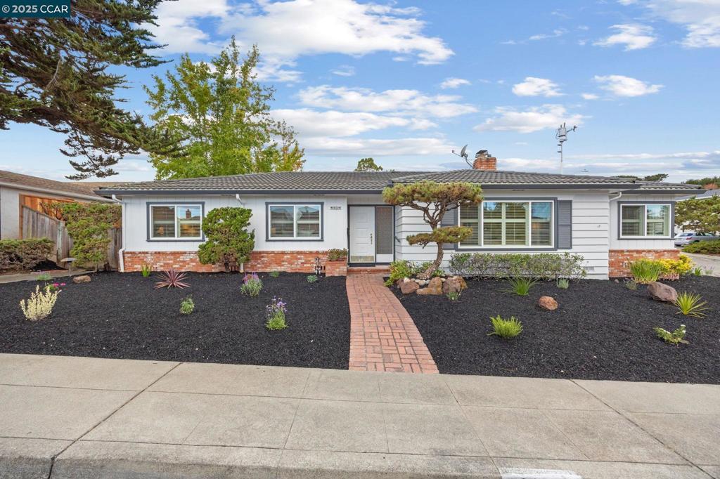 MAY VALLEY - Residential
