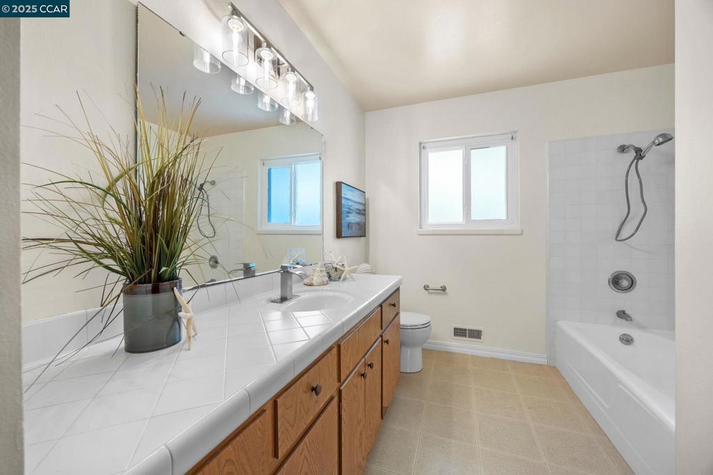 MAY VALLEY - Residential