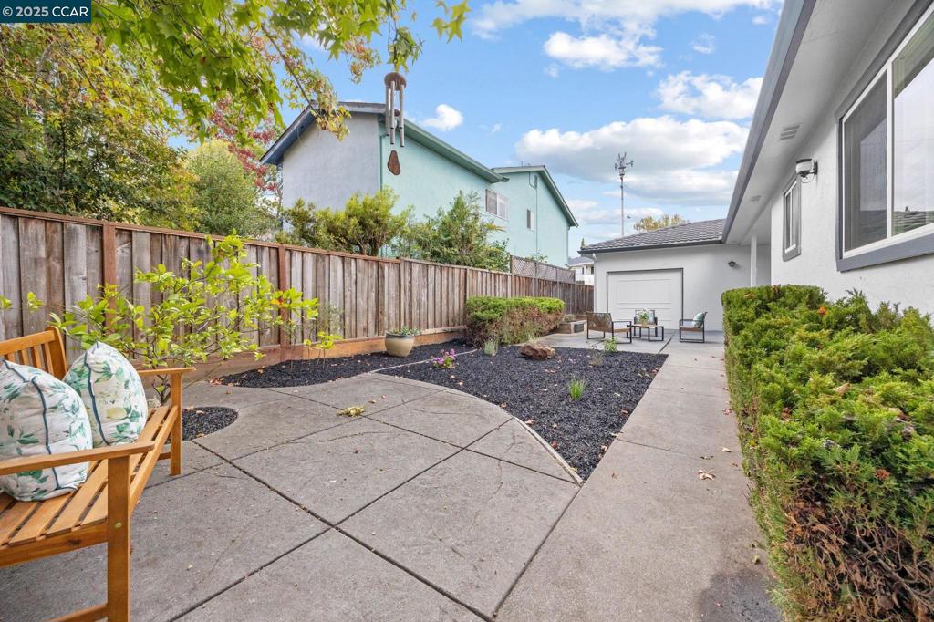 MAY VALLEY - Residential