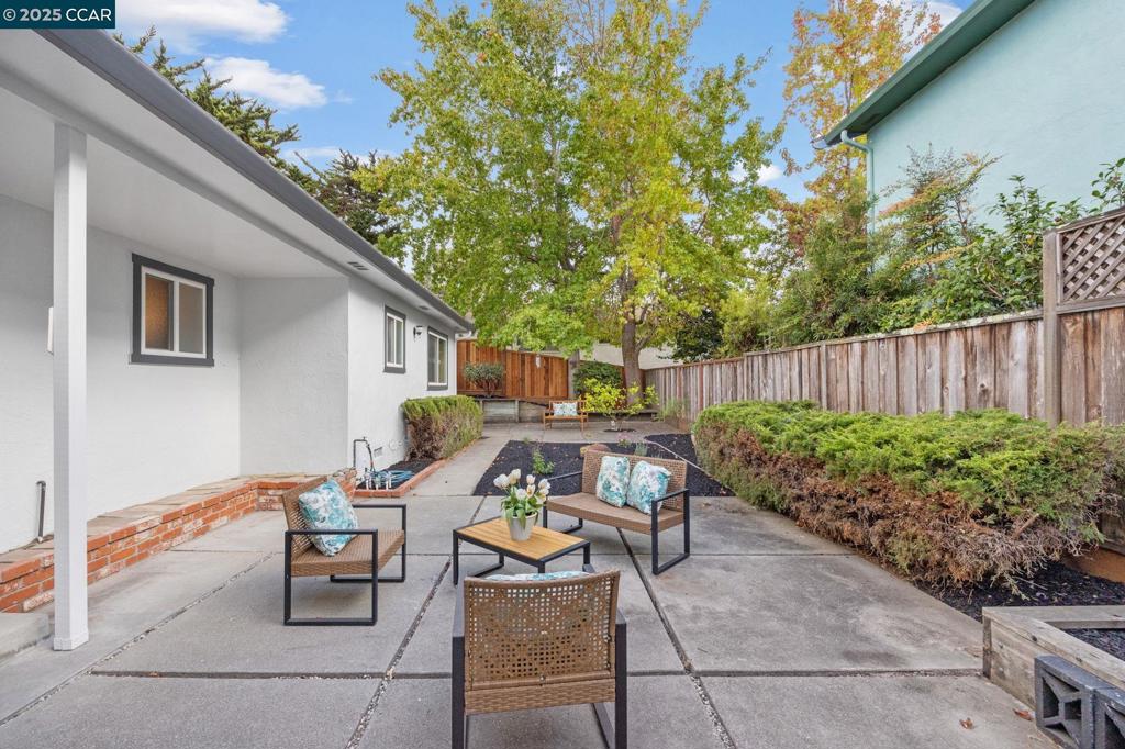 MAY VALLEY - Residential