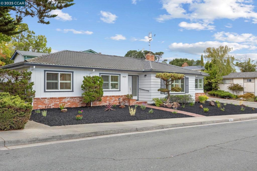 MAY VALLEY - Residential