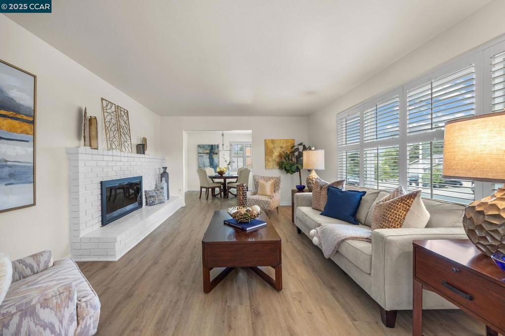 MAY VALLEY - Residential