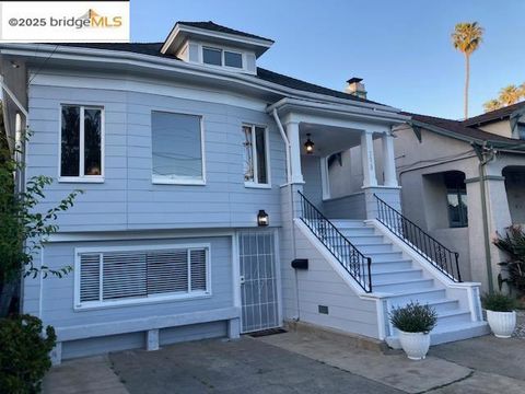 Photo of 2628 School St St, Oakland, CA 94602 (MLS # 41099346)