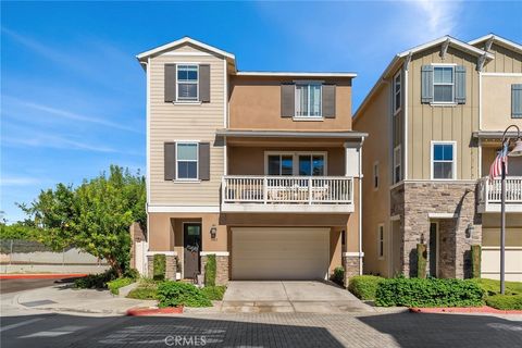 390 N Bellarose Anaheim CA 92805
