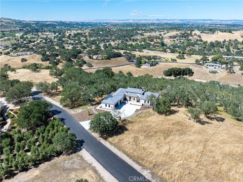 Tiny photo for 2220 Battering Rock Rd, Templeton, CA 93465 (MLS # NS25238785)