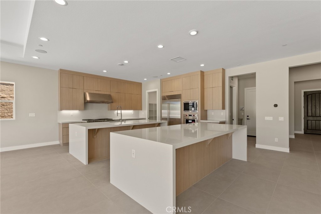 11851 Red Hawk Lane