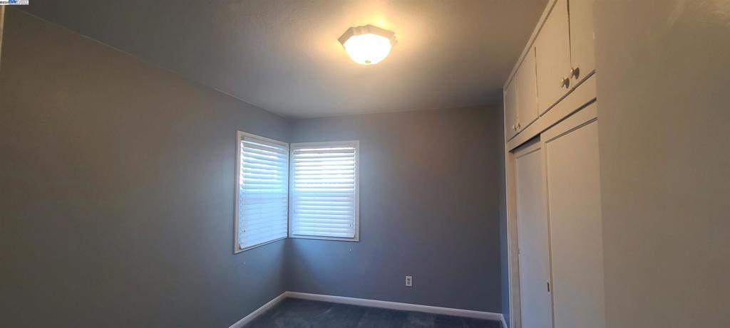 LIVERMOWNS - Residential Lease