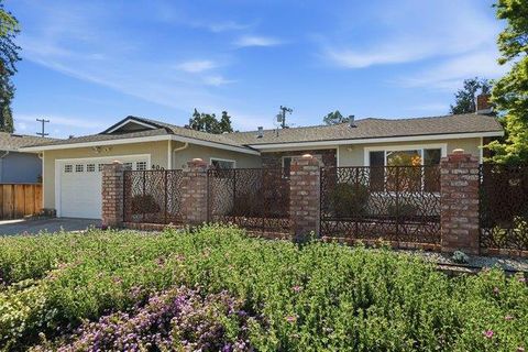 Photo of 4003 Paladin Drive, San Jose, CA 95124 (MLS # ML82039540)