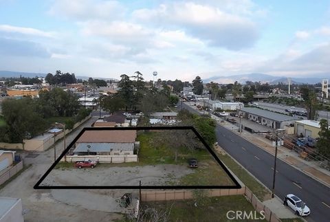 Photo of 258 E 5th St, Beaumont, CA 92223 (MLS # IG25103673)