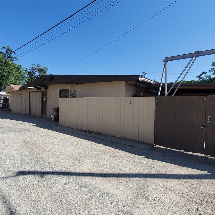 258 E 5th