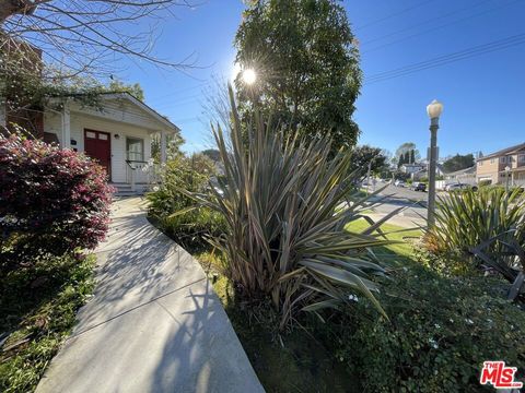 Tiny photo for 7802 Airport Boulevard, Los Angeles, CA 90045 (MLS # 26644315)