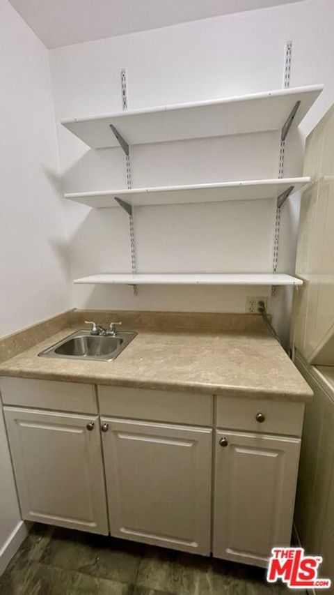 Tiny photo for 7802 Airport Boulevard, Los Angeles, CA 90045 (MLS # 26644315)