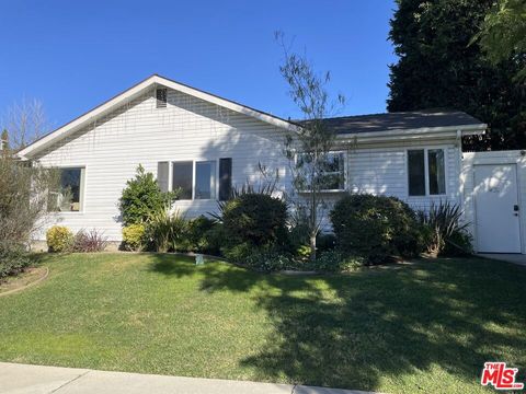 Tiny photo for 7802 Airport Boulevard, Los Angeles, CA 90045 (MLS # 26644315)