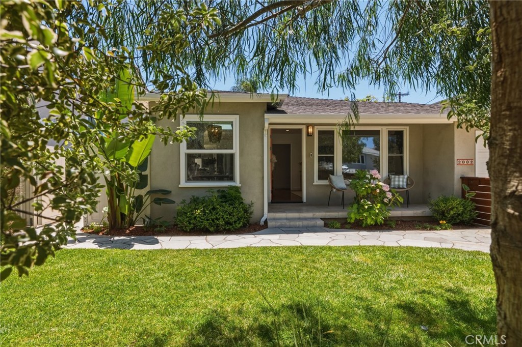 2002 Curtis Avenue