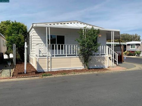 Photo of 140 Shannon, Pittsburg, CA 94565 (MLS # 41129006)