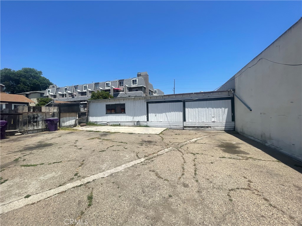 1360 Newport Avenue