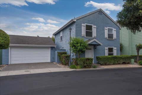 Photo of 3 Bay LNDG, San Mateo, CA 94401 (MLS # ML82057925)