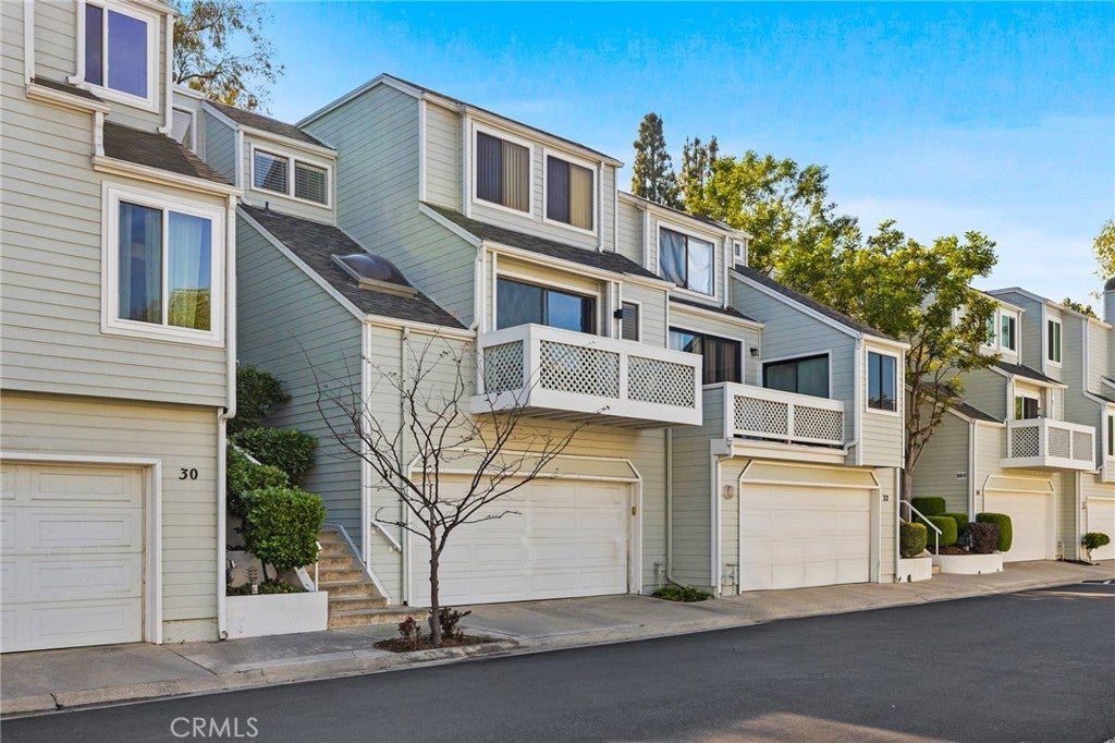 1150 W Capitol Drive 31