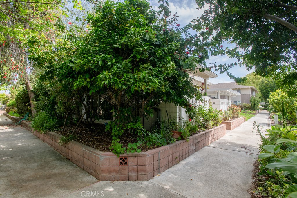 562 Avenida Sevilla Unit C