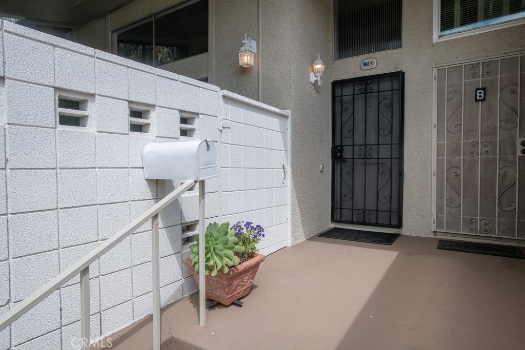 562 Avenida Sevilla Unit C