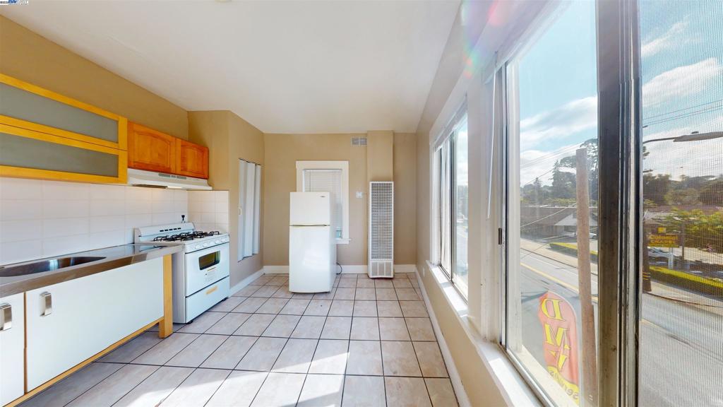 ALAMEDA COUNTY - Residential Income