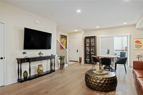 Tiny photo for 44 Coronado Street #202, Ventura, CA 93001 (MLS # SR26126317)