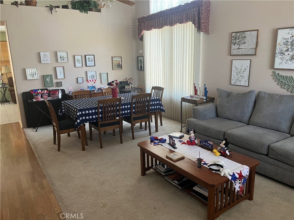 785 N Hemet