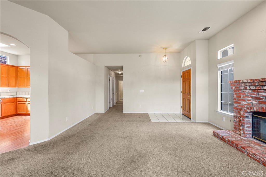 608 Hawthorn Street