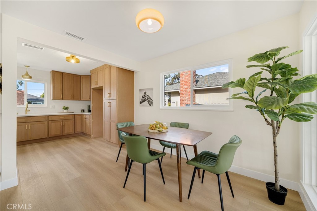 Los Altos/North of Fwy (LNF) - Residential