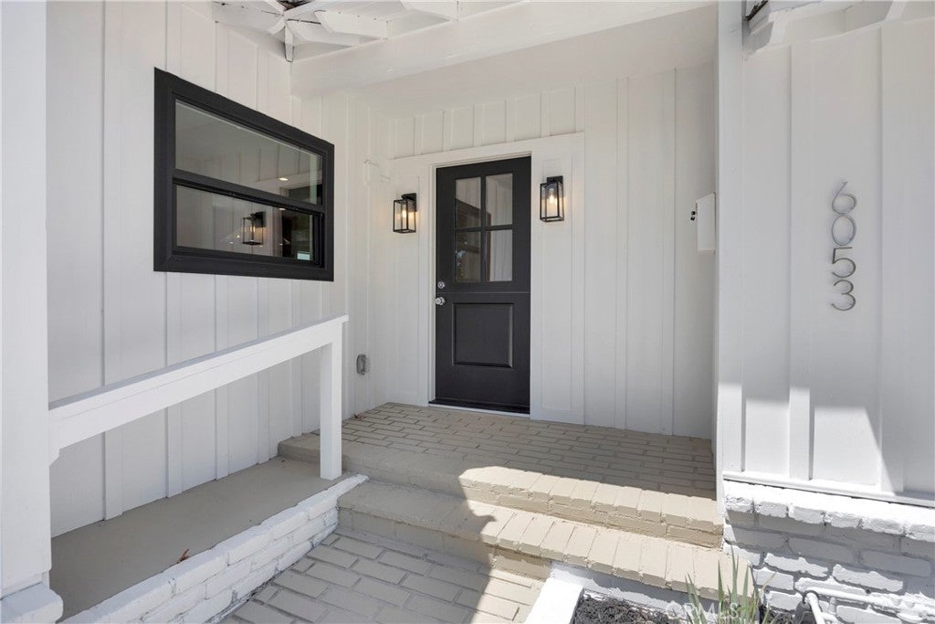 6053 Atoll Avenue, Valley Village CA 91401