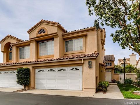 Photo of 98 Almador, Irvine, CA 92614 (MLS # PW26073625)
