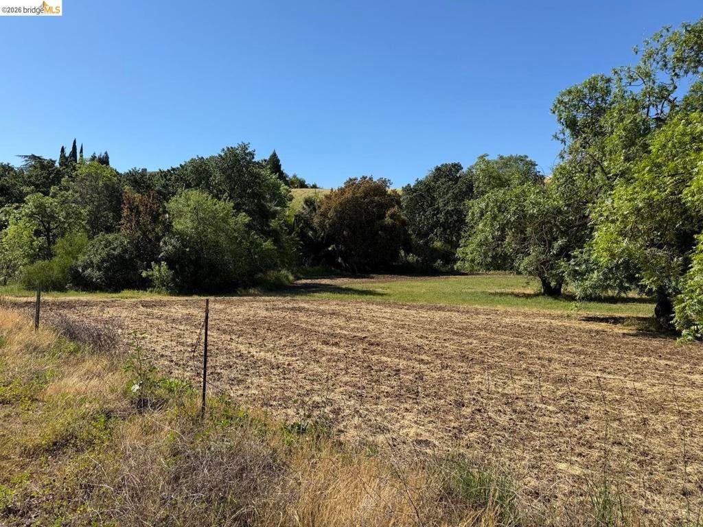 0 Cowell RD