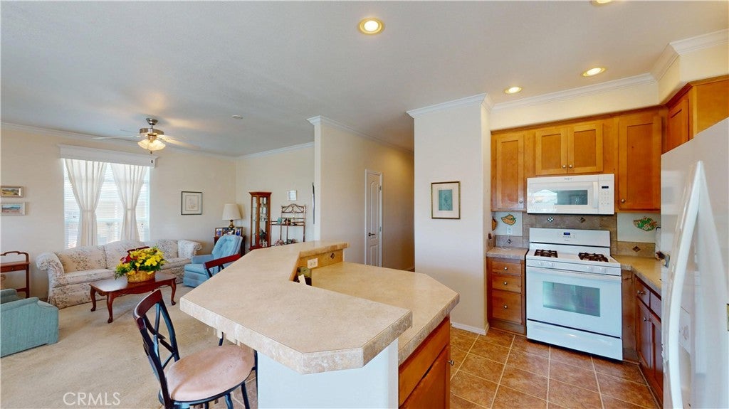 211 Albatross Lane