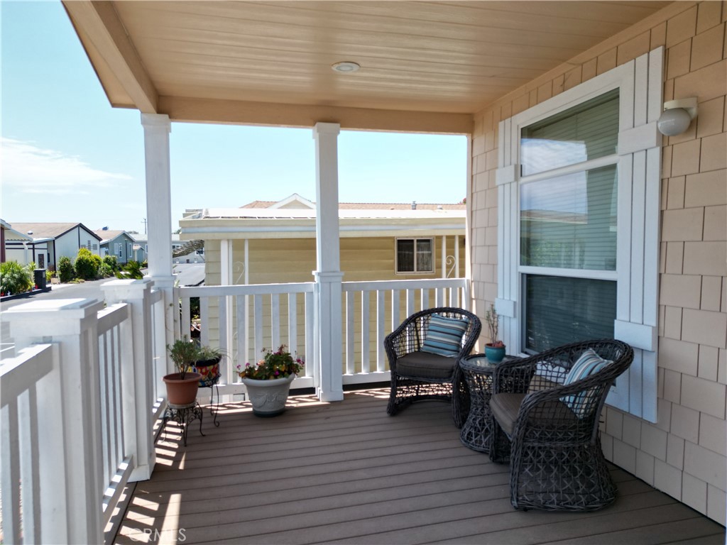 211 Albatross Lane
