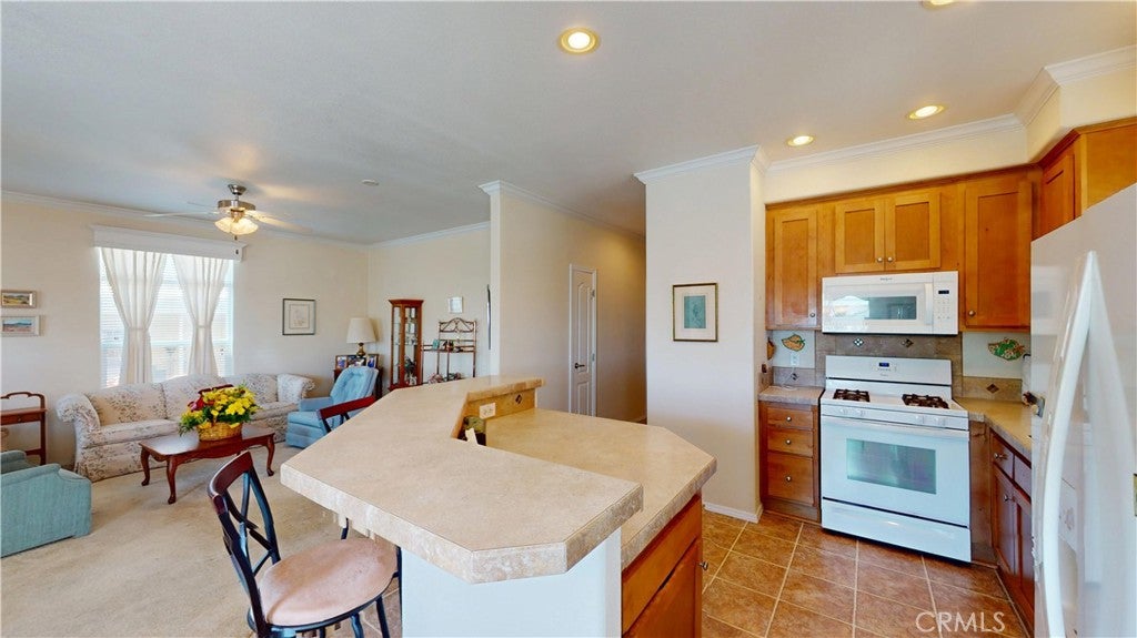 211 Albatross Lane