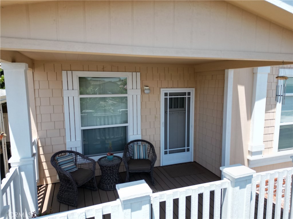 211 Albatross Lane