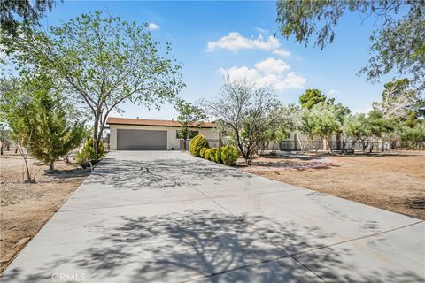 5185 Amador Road Phelan CA 92371