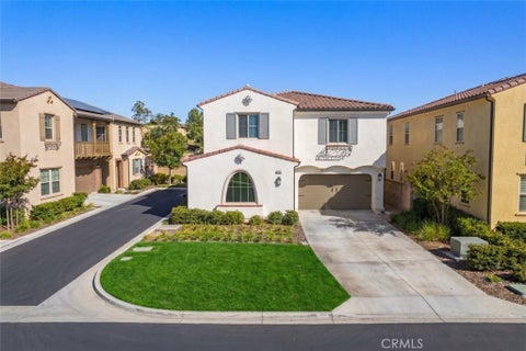 Photo of 27314 Weldon Way, Saugus, CA 91350 (MLS # SR26202205)