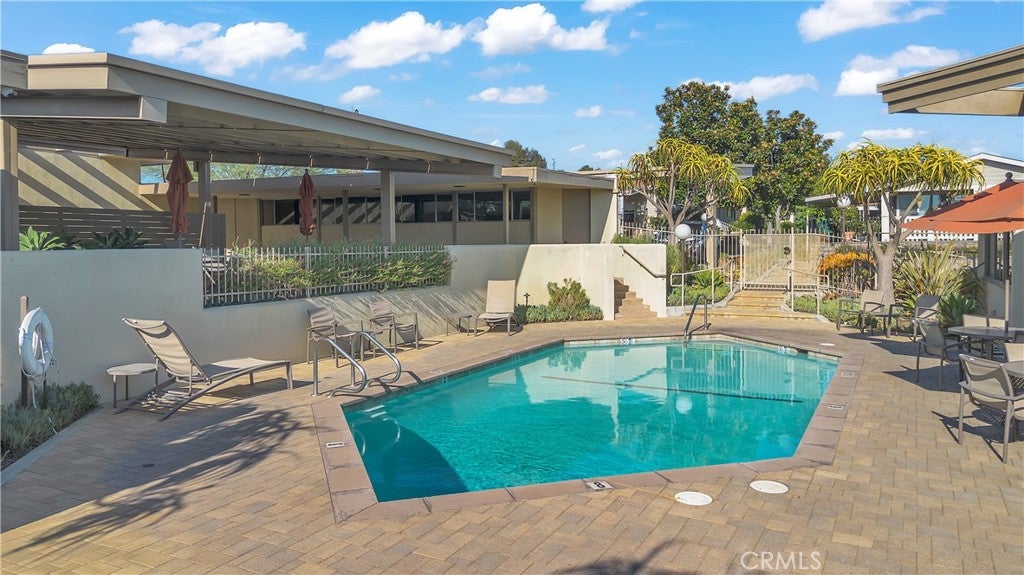 3720 Lake Grove Dr.