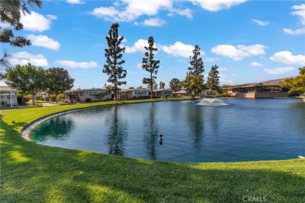 3720 Lake Grove Dr.