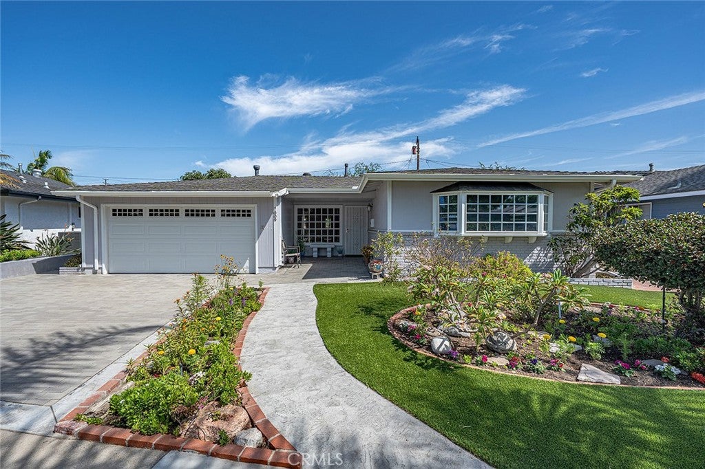 7009 E El Paseo ST