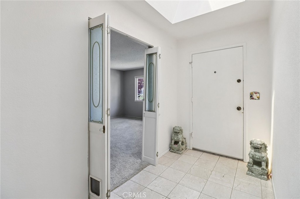 5620 Loping Lane