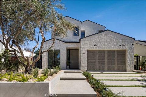 4312 Camellia Studio City CA 91604