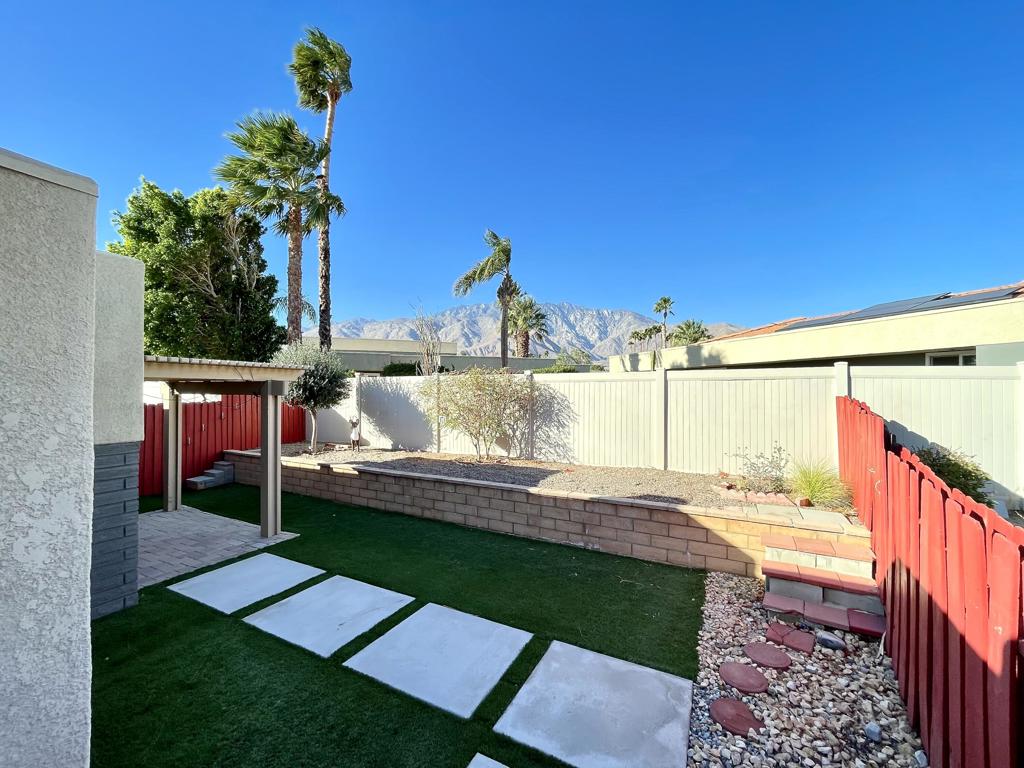 Sunrise Palms - Residential
