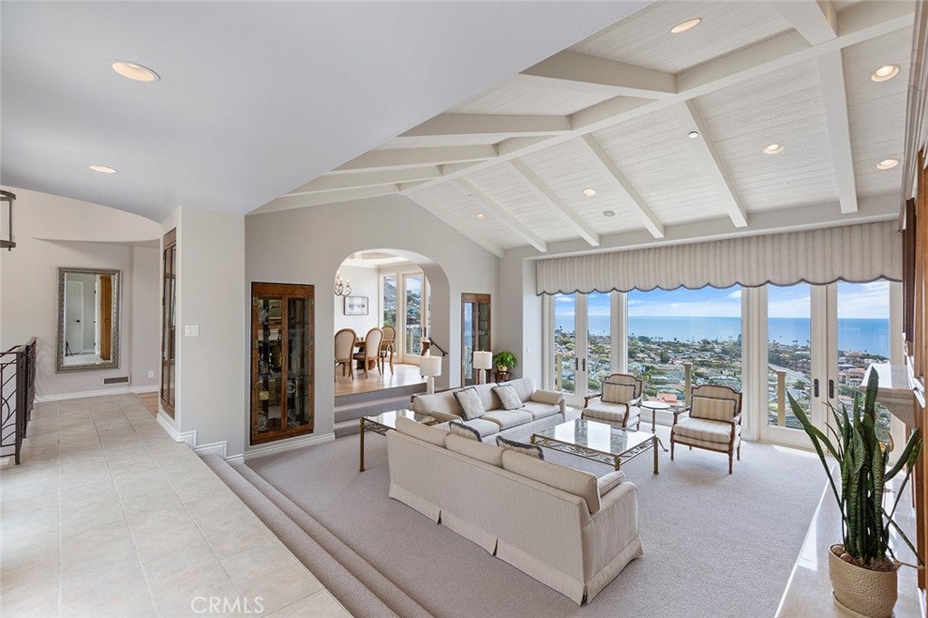 1221 Emerald Bay