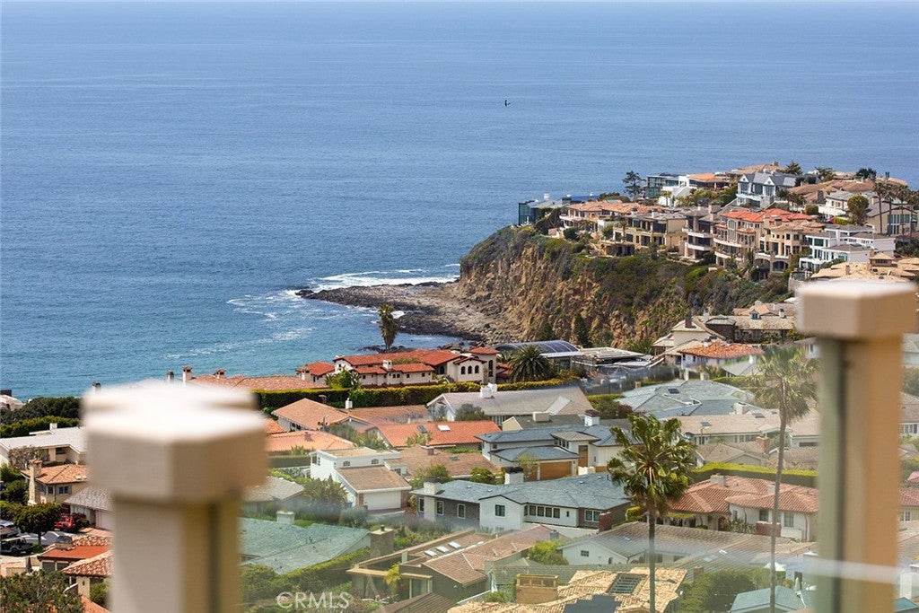1221 Emerald Bay