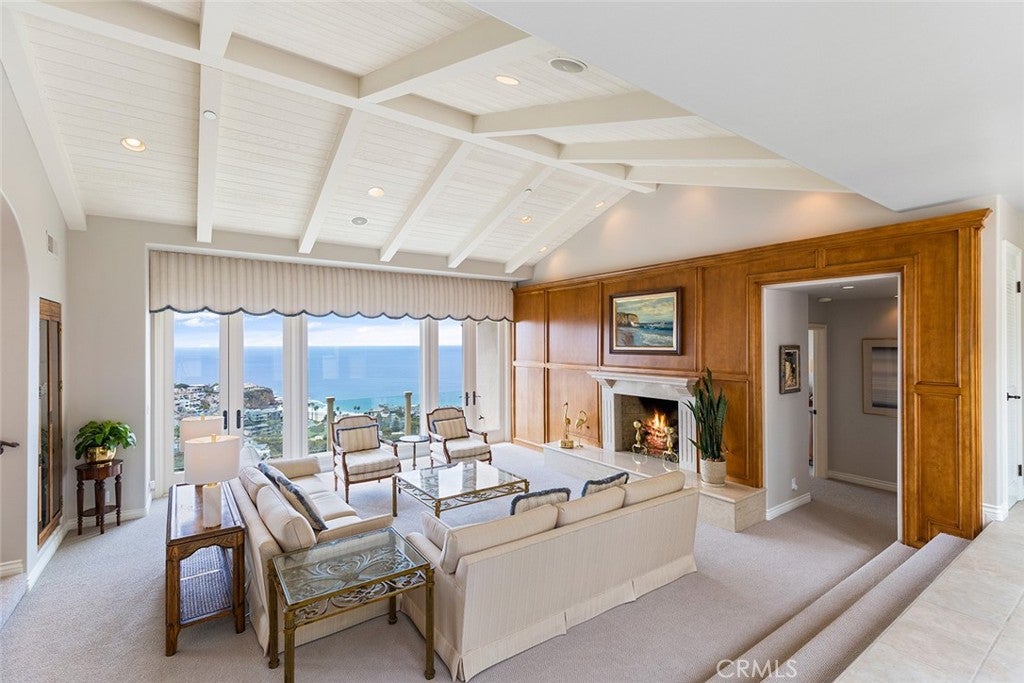 1221 Emerald Bay